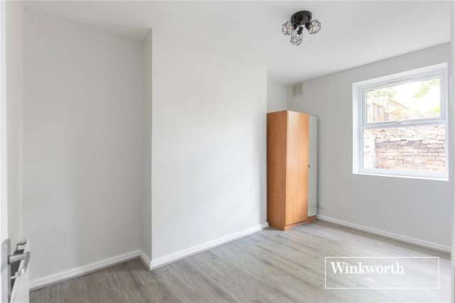 2 bedroom maisonette in Finchley