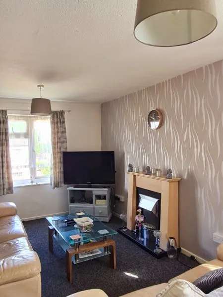 Flat For Rent in Metropolitan Borough of Solihull, England