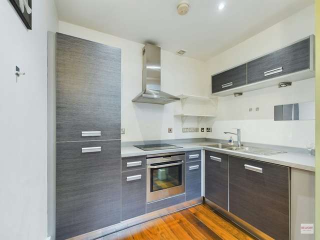 Flat For Sale in Trafford, England