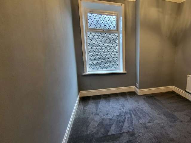 Terraced house For Rent in Burnley, England