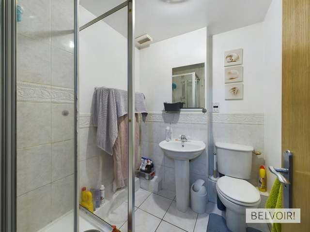 Flat For Sale in Newport, Wales