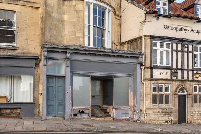 House For Sale in Bath, England