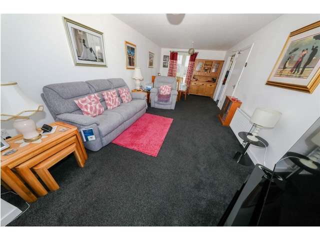 2 bedroom flat  for sale