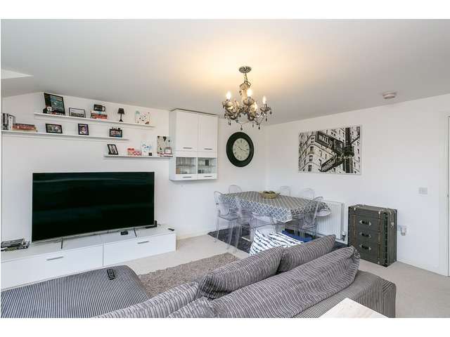 2 bedroom flat  for sale