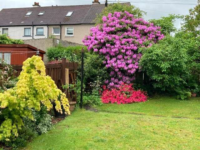 2 bedroom end-terraced house for sale